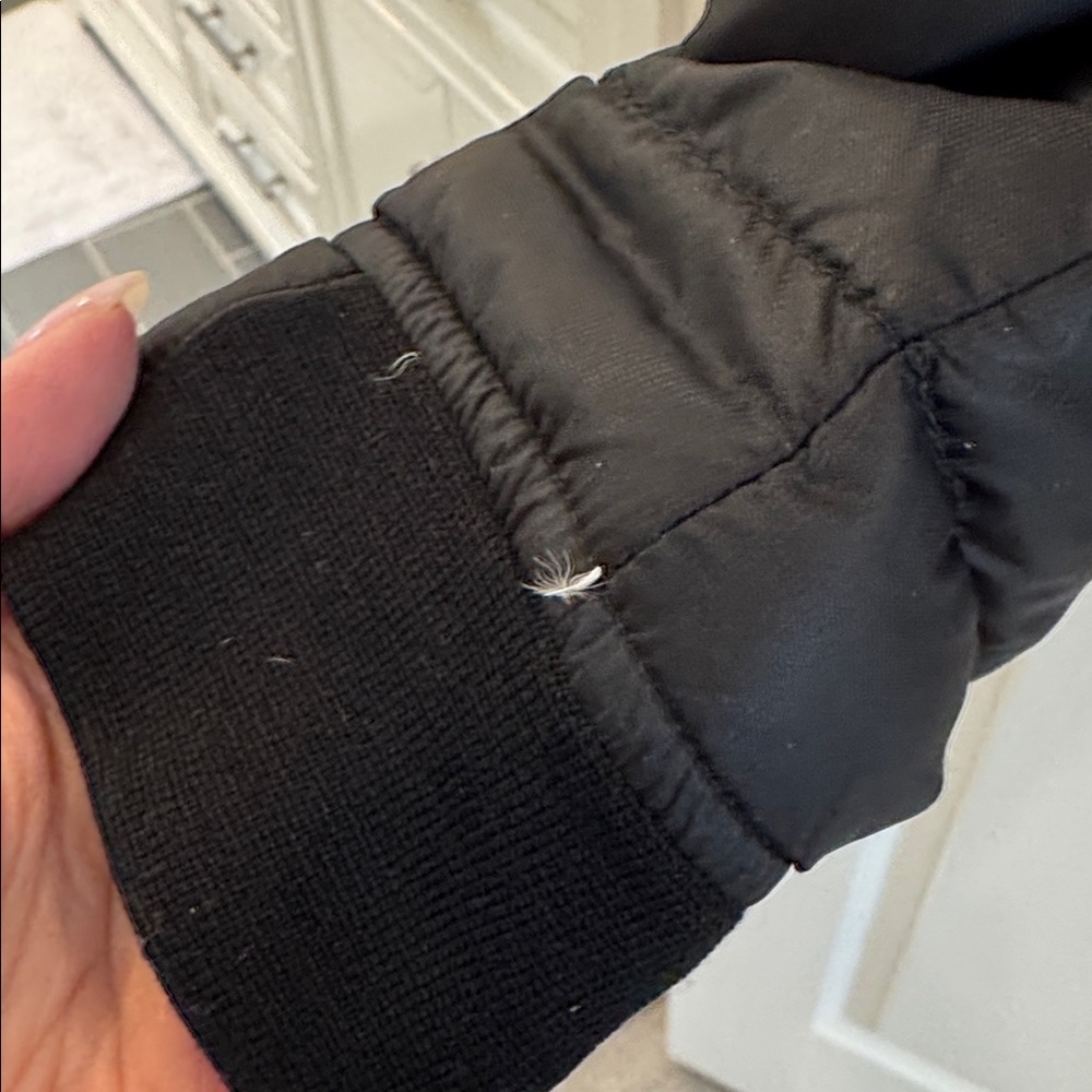 Canada Goose Women's Hybridge Down Jacket - Picture 16 of 16
